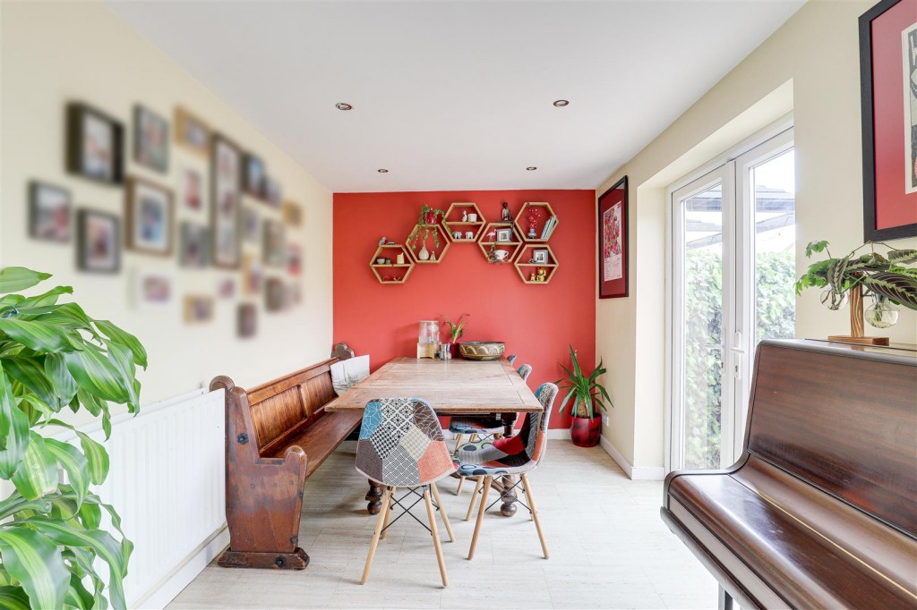 Rossell Drive, Stapleford, Nottinghamshire, NG9 7EG