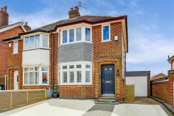 Langley Avenue, Arnold, Nottinghamshire, NG5 6NN