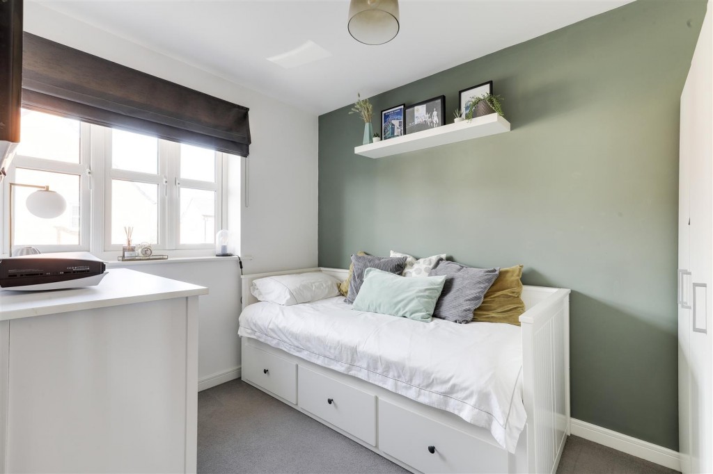 Bass Close, Linby, Nottinghamshire, NG15 8JW