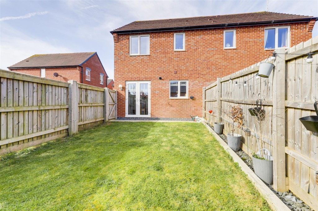 Bass Close, Linby, Nottinghamshire, NG15 8JW