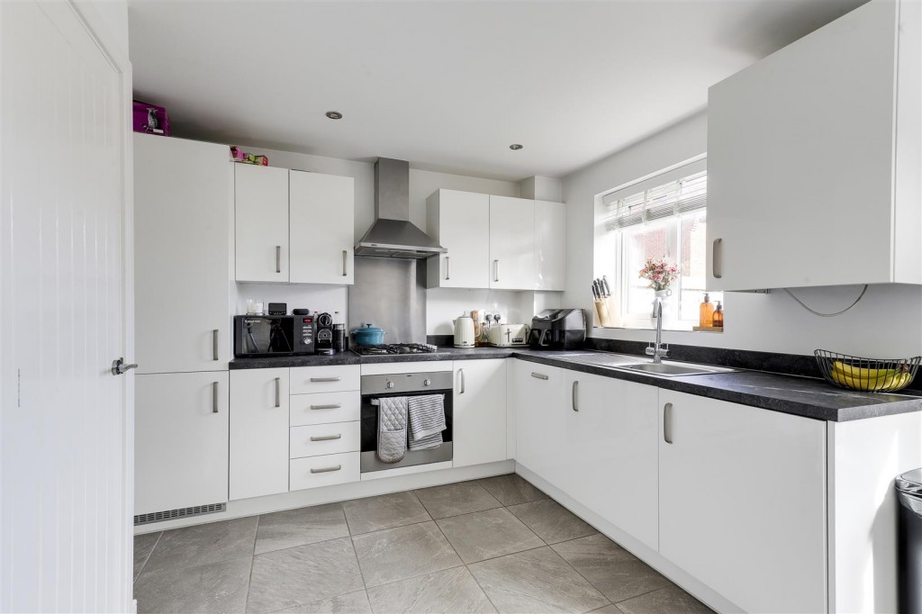 Bass Close, Linby, Nottinghamshire, NG15 8JW