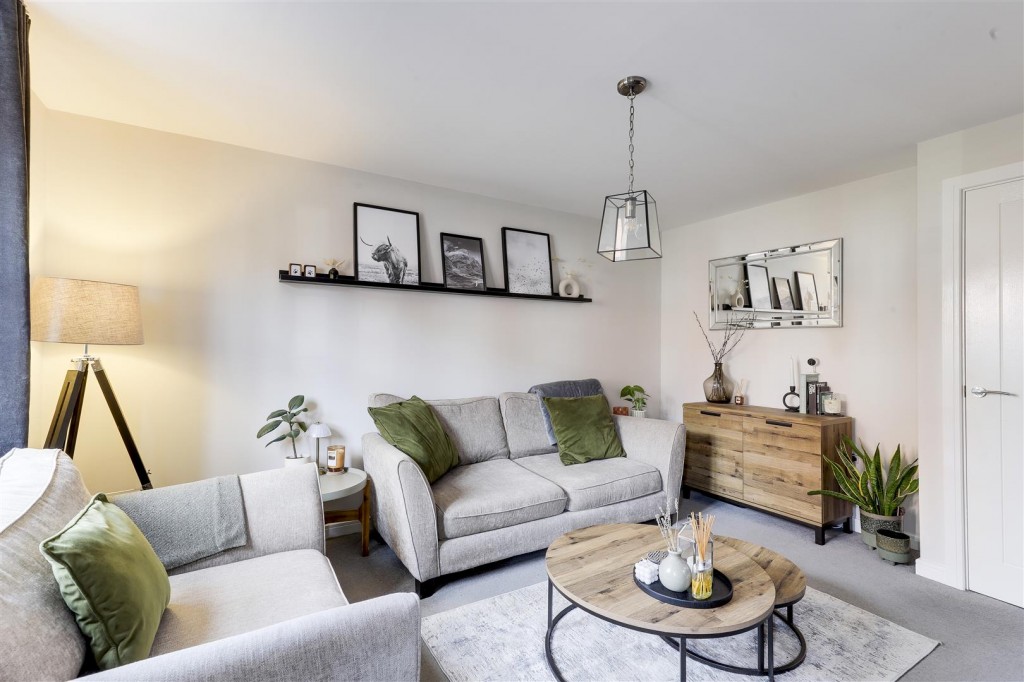 Bass Close, Linby, Nottinghamshire, NG15 8JW