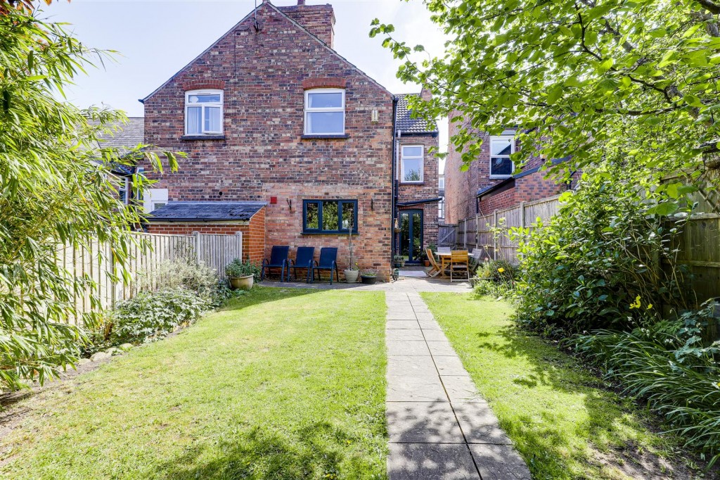 Bingham Road, Sherwood, Nottingham, NG5 2EP
