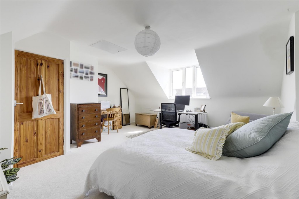 Bingham Road, Sherwood, Nottingham, NG5 2EP