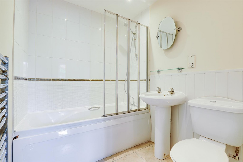 73 Radcliffe Road, West Bridgford, Nottingham, NG2 5HE