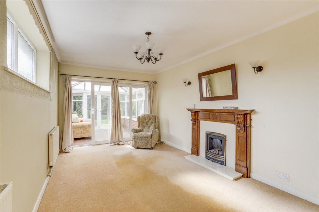 Vicarage Avenue, Ilkeston, Derbyshire, DE7 8QN