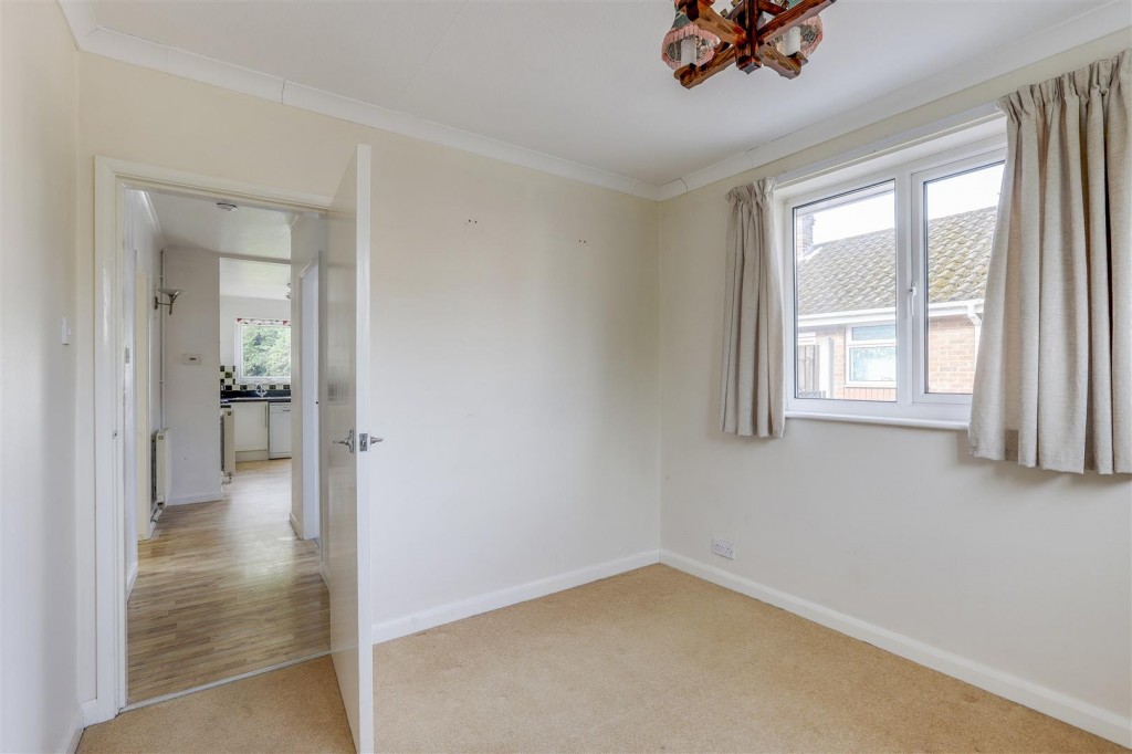 Vicarage Avenue, Ilkeston, Derbyshire, DE7 8QN