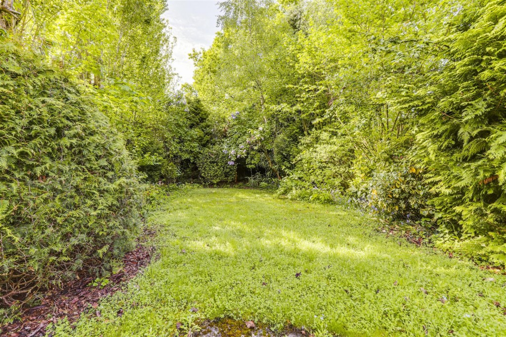 Vicarage Avenue, Ilkeston, Derbyshire, DE7 8QN