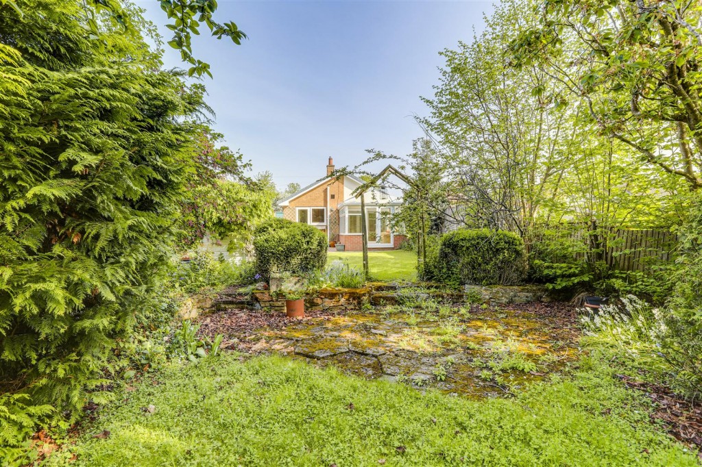 Vicarage Avenue, Ilkeston, Derbyshire, DE7 8QN