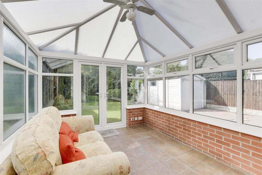 Vicarage Avenue, Ilkeston, Derbyshire, DE7 8QN