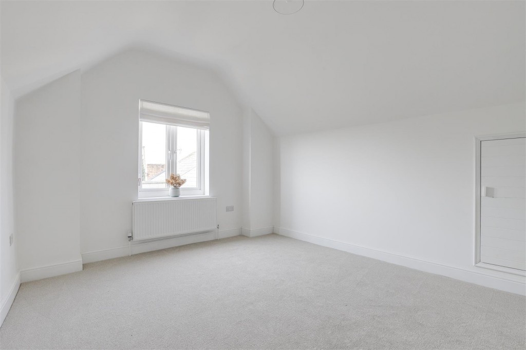 Cherry Close, Arnold, Nottinghamshire, NG5 8GS