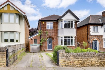 Wollaton Road, Beeston, Nottinghamshire, NG9 2PH