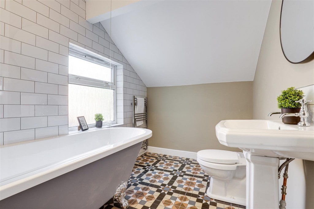 Church Drive, Carrington, Nottinghamshire, NG5 2BA