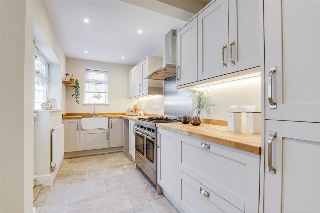 Church Drive, Carrington, Nottinghamshire, NG5 2BA