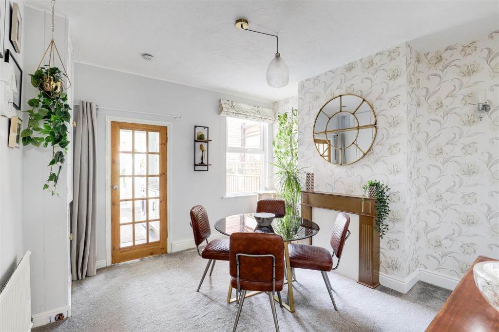 Clifton Road, Ruddington, Nottinghamshire, NG11 6DD