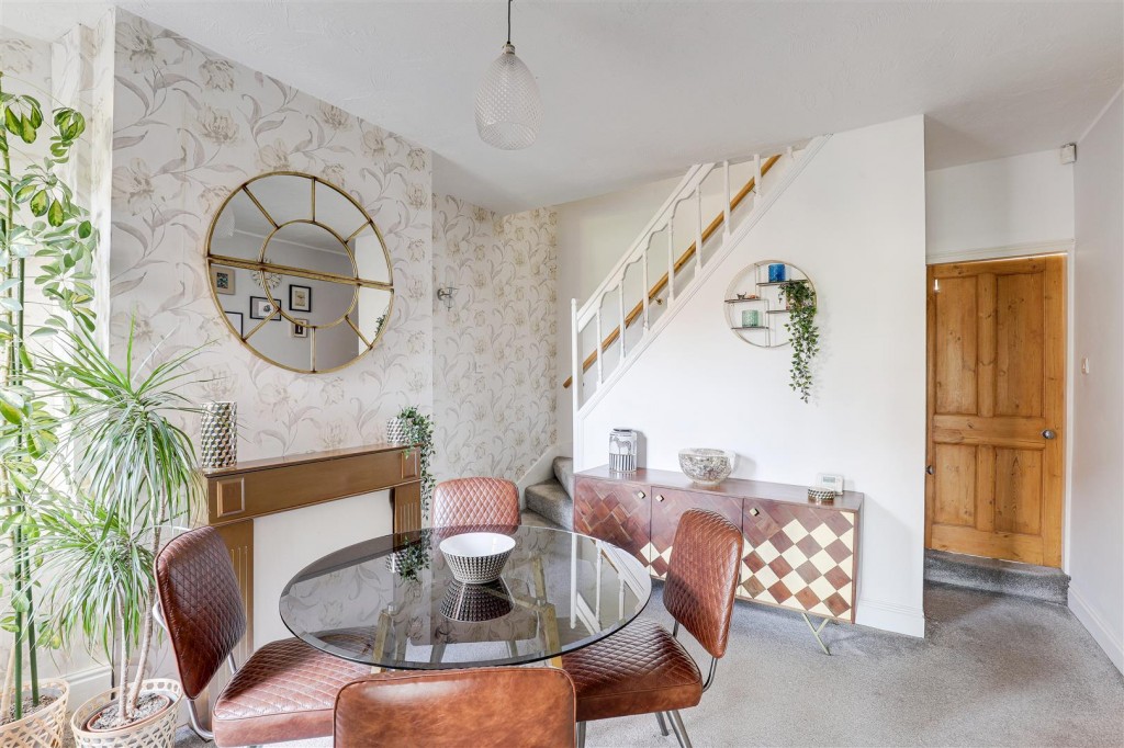 Clifton Road, Ruddington, Nottinghamshire, NG11 6DD