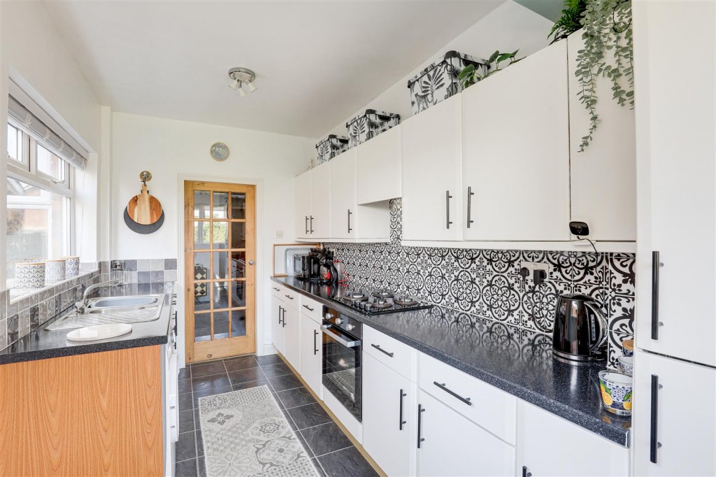 Clifton Road, Ruddington, Nottinghamshire, NG11 6DD