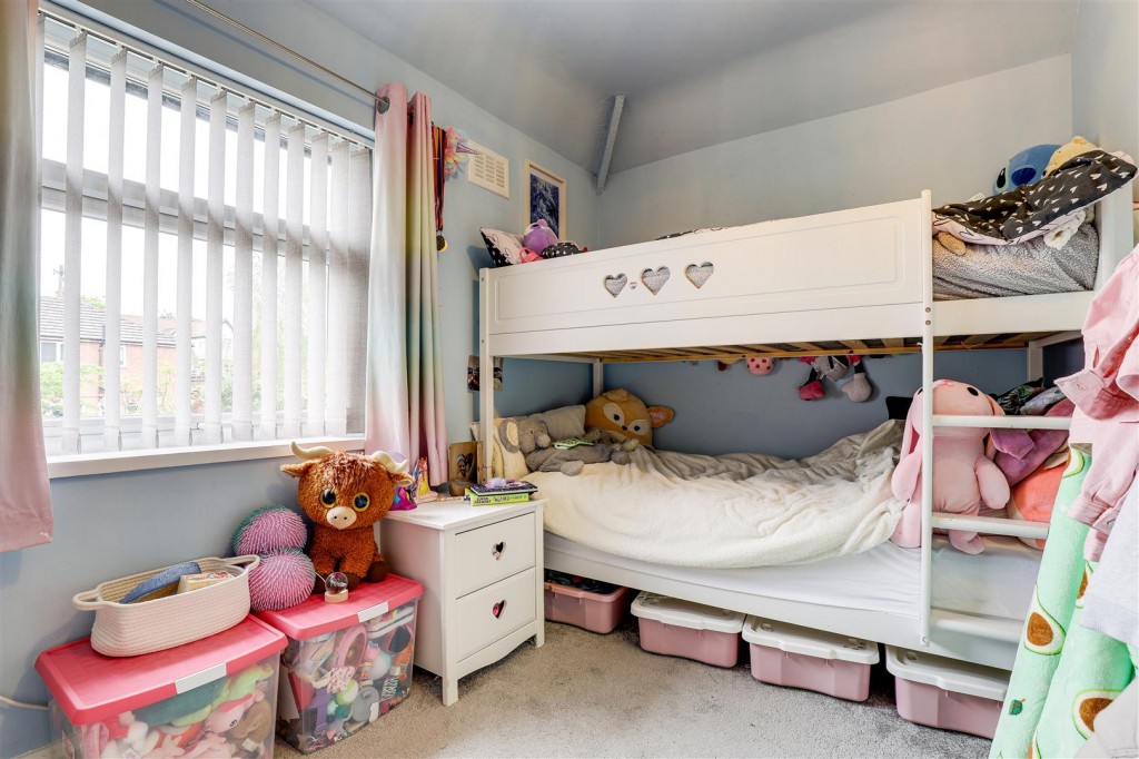 Windmill Grove, Hucknall, Nottinghamshire, NG15 7GJ