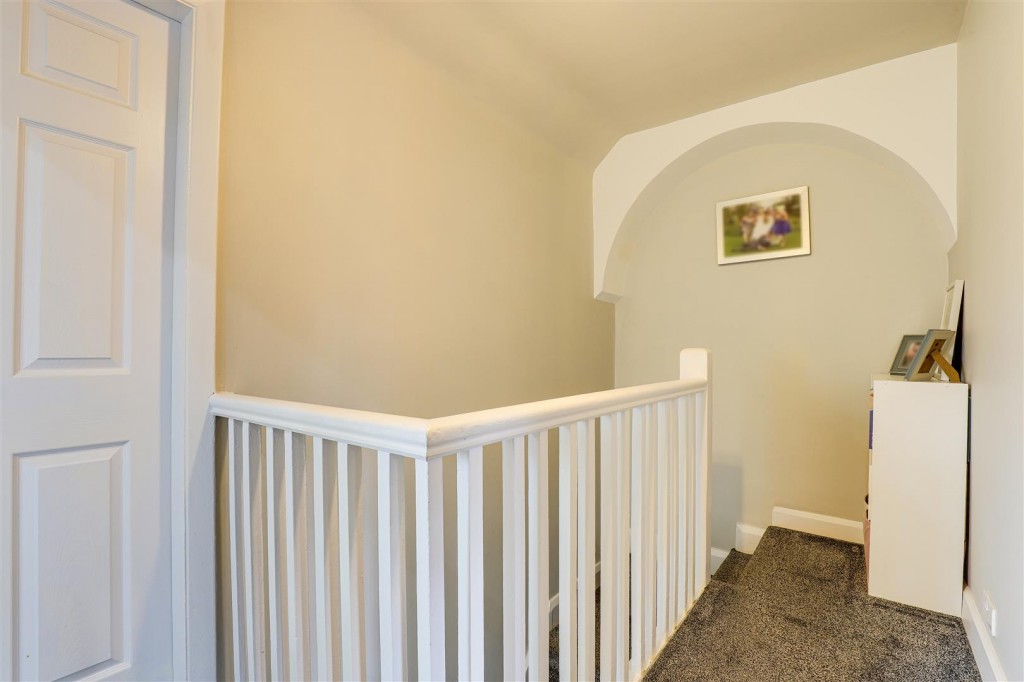 Windmill Grove, Hucknall, Nottinghamshire, NG15 7GJ