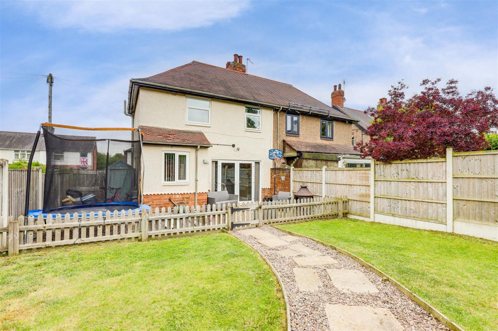 Windmill Grove, Hucknall, Nottinghamshire, NG15 7GJ