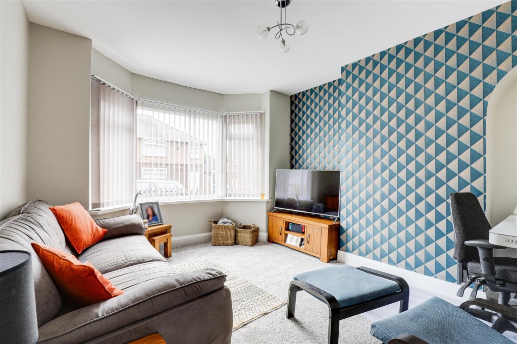 Windmill Grove, Hucknall, Nottinghamshire, NG15 7GJ