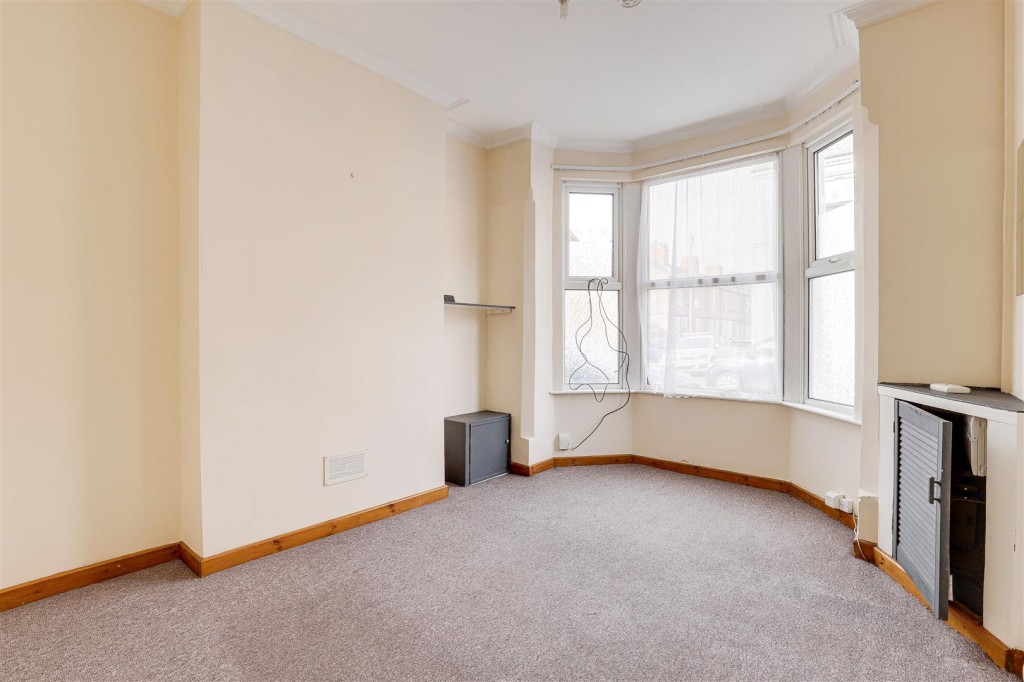 Glapton Road, The Meadows, Nottinghamshire, NG2 2FF