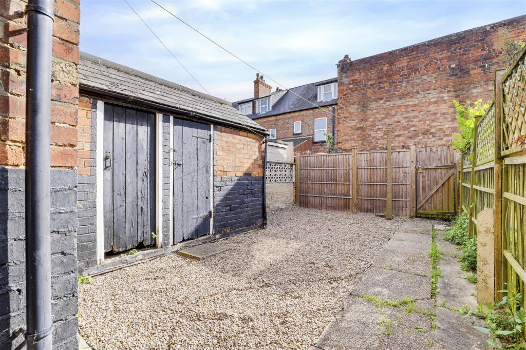 Glapton Road, The Meadows, Nottinghamshire, NG2 2FF