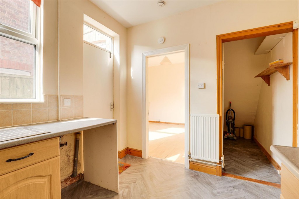 Glapton Road, The Meadows, Nottinghamshire, NG2 2FF