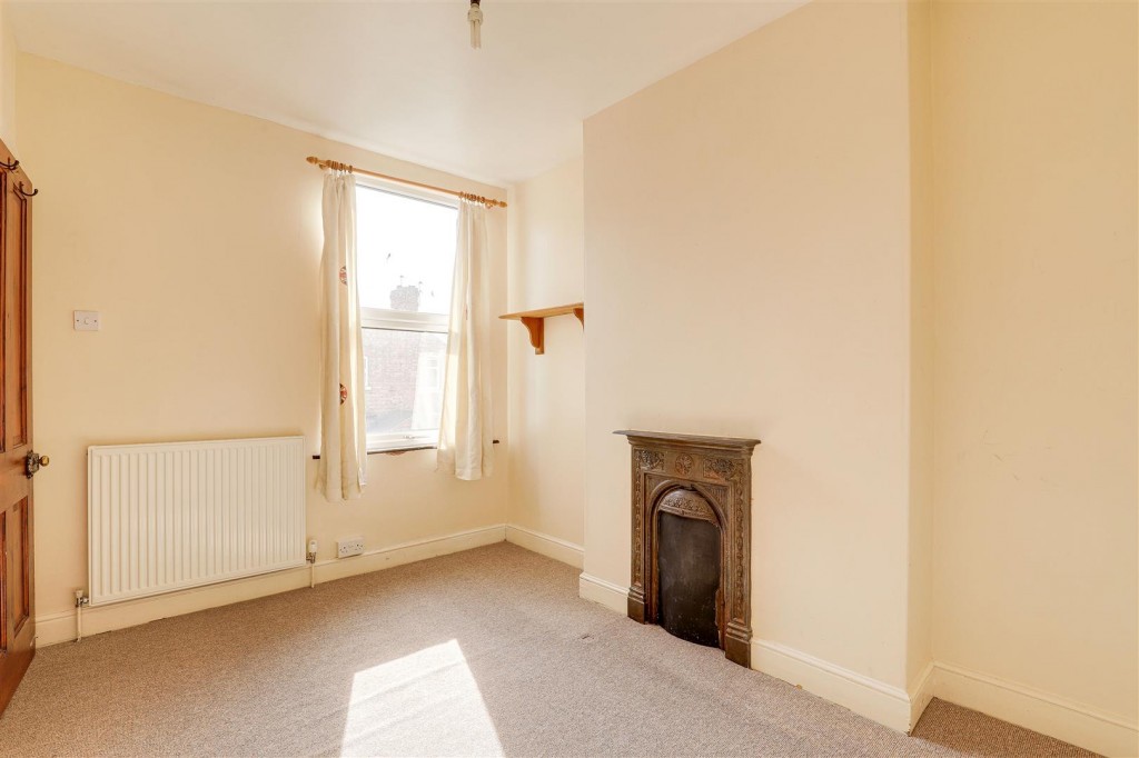 Glapton Road, The Meadows, Nottinghamshire, NG2 2FF