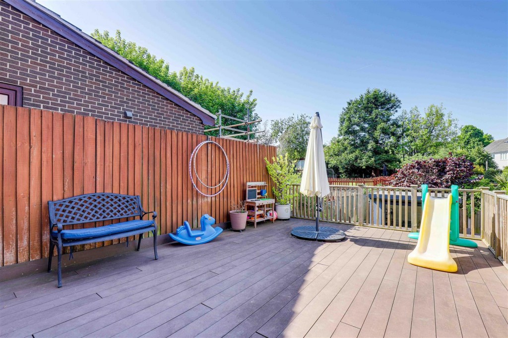 Breckhill Road, Woodthorpe, Nottinghamshire, NG5 4GP