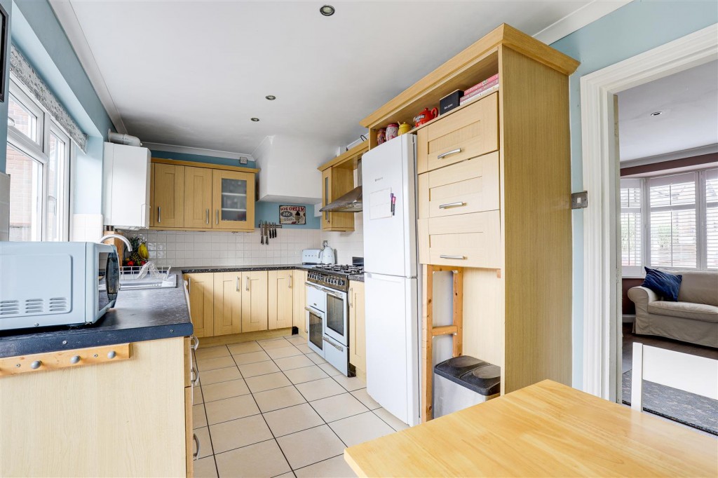 Breckhill Road, Woodthorpe, Nottinghamshire, NG5 4GP