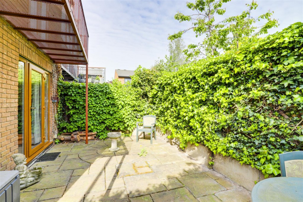 Quayside Close, Nottingham, Nottinghamshire, NG2 3BP