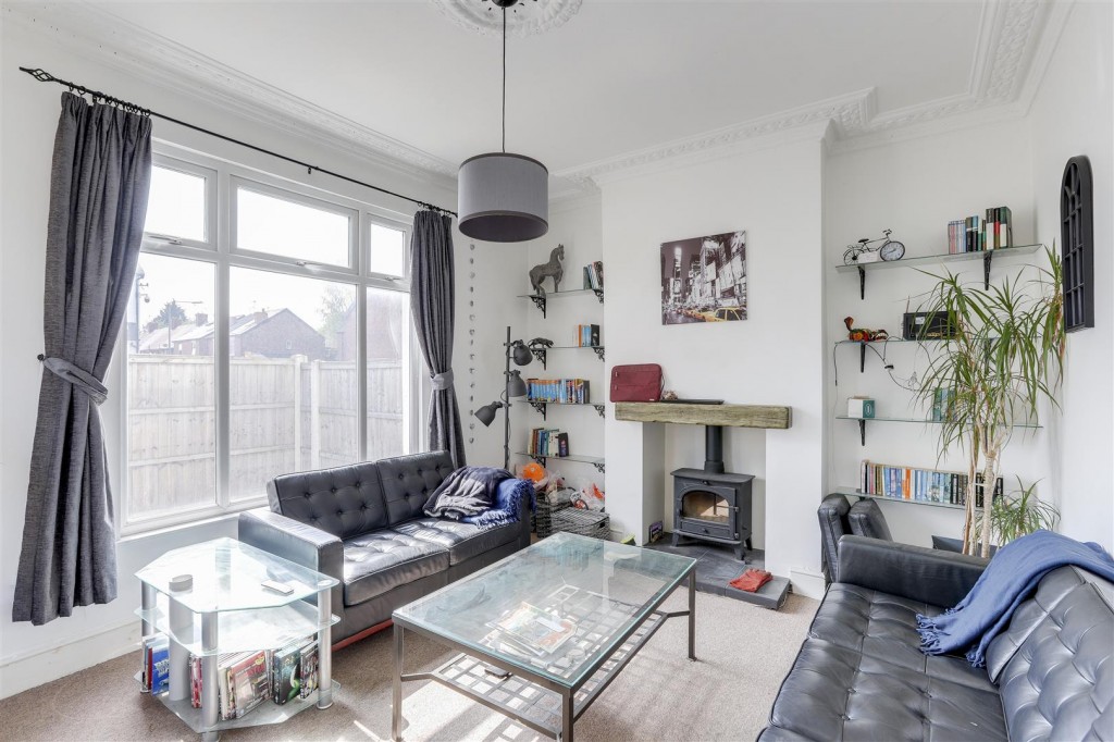 Queens Road, Beeston, Nottinghamshire, NG9 2BG