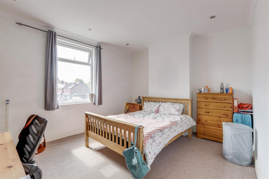 Queens Road, Beeston, Nottinghamshire, NG9 2BG
