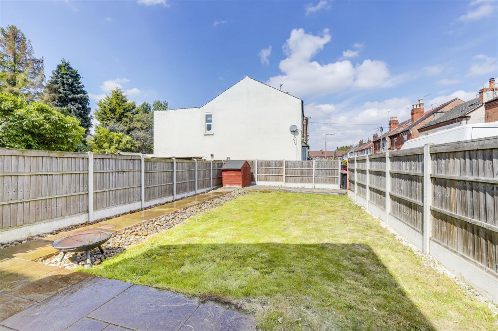Queens Road, Beeston, Nottinghamshire, NG9 2BG