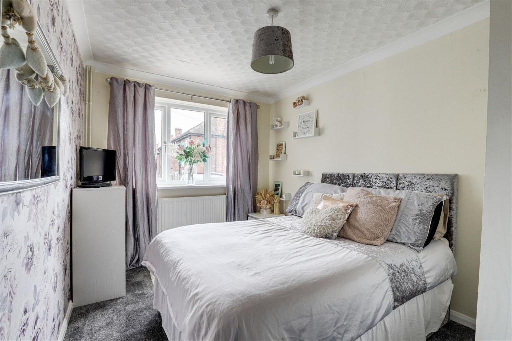 Greendale Gardens, Aspley, Nottinghamshire, NG8 3EE