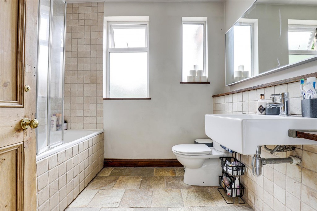Thorneywood Mount, Thorneywood, Nottinghamshire, NG3 2PZ
