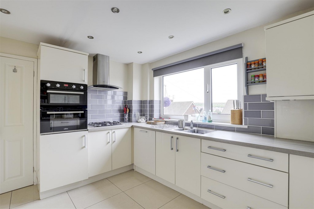 Perlethorpe Close, Gedling, Nottinghamshire, NG4 4GF