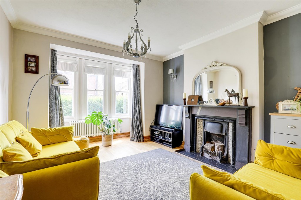 Birch Avenue, Carlton, Nottinghamshire, NG4 1EJ