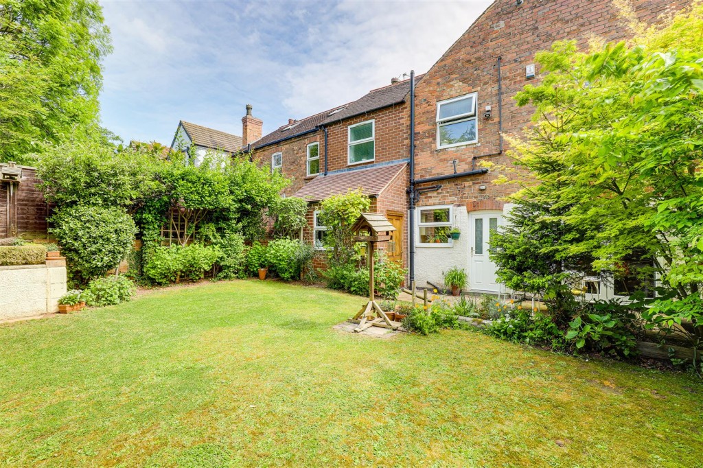 Birch Avenue, Carlton, Nottinghamshire, NG4 1EJ