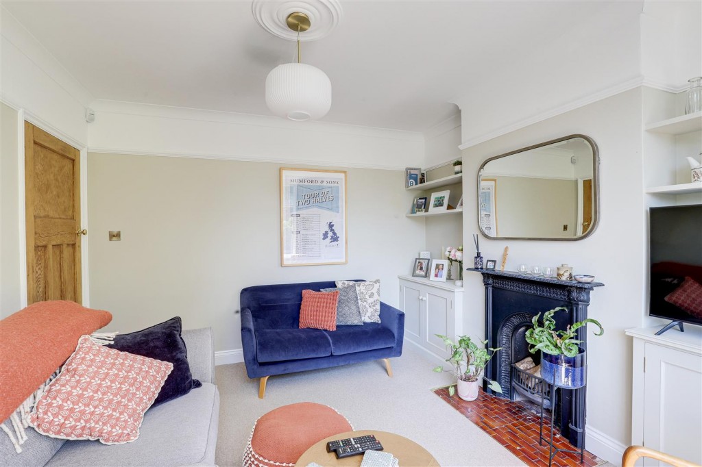 Abbey Circus, West Bridgford, Nottinghamshire, NG2 5LY