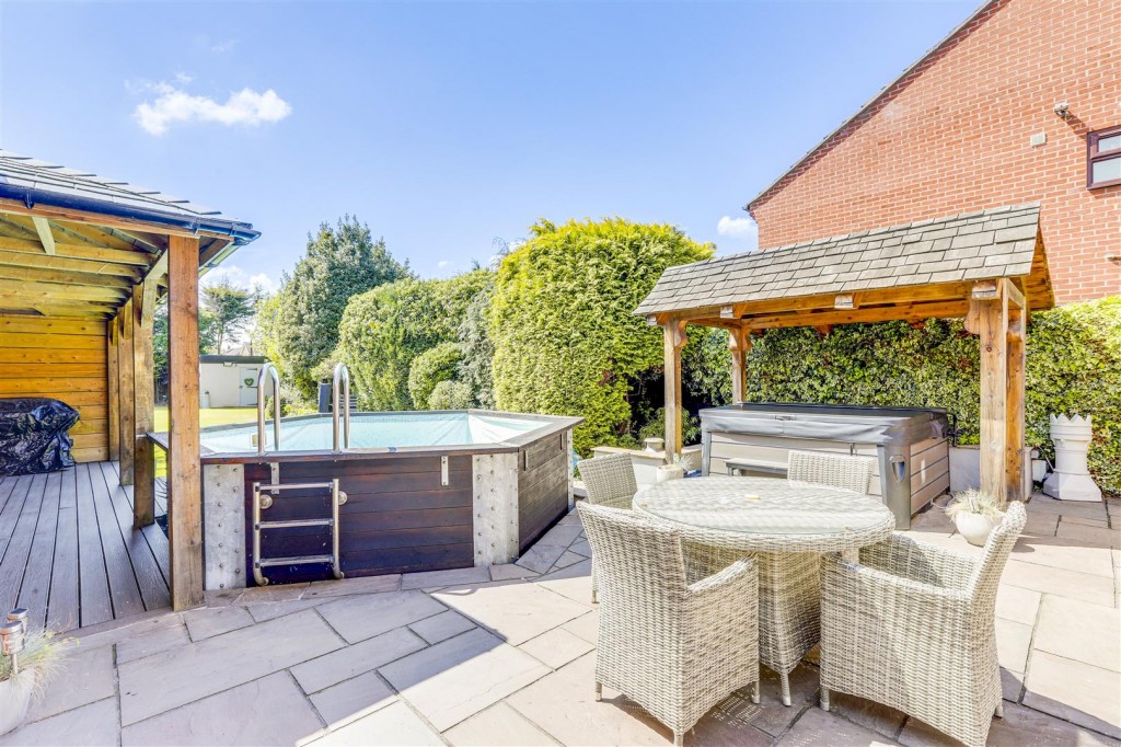 Meadow Lane, Long Eaton, Derbyshire, NG10 2FQ