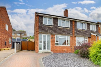 Tambling Close, Arnold, Nottinghamshire, NG5 6RB
