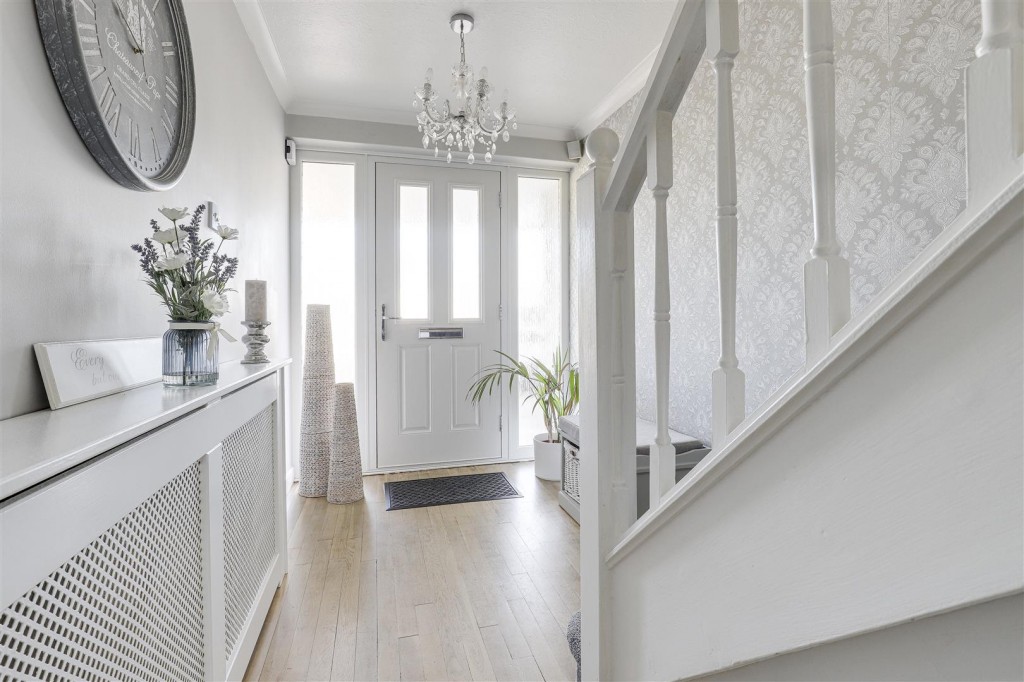 Bardfield Gardens, Rise Park, Nottinghamshire, NG5 5AY