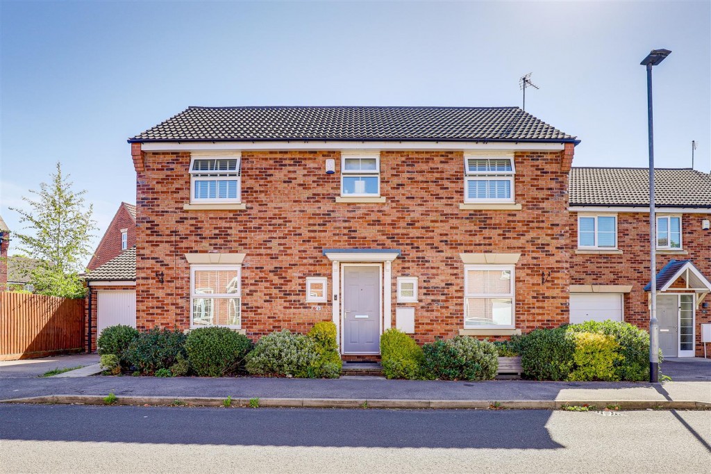 Axmouth Drive, Mapperley, Nottinghamshire, NG3 5SX