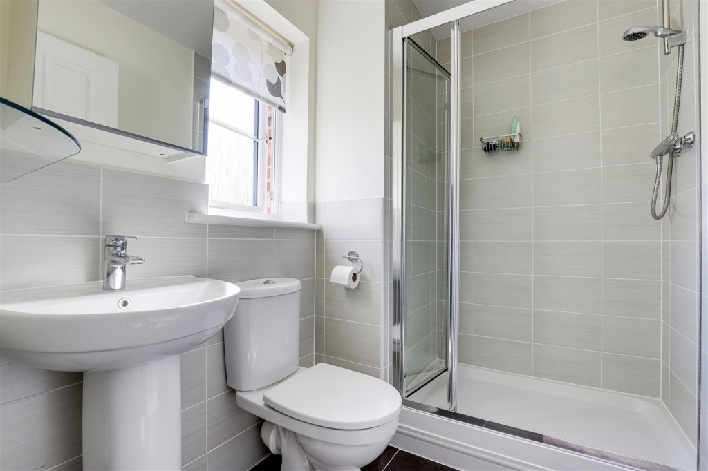 Axmouth Drive, Mapperley, Nottinghamshire, NG3 5SX