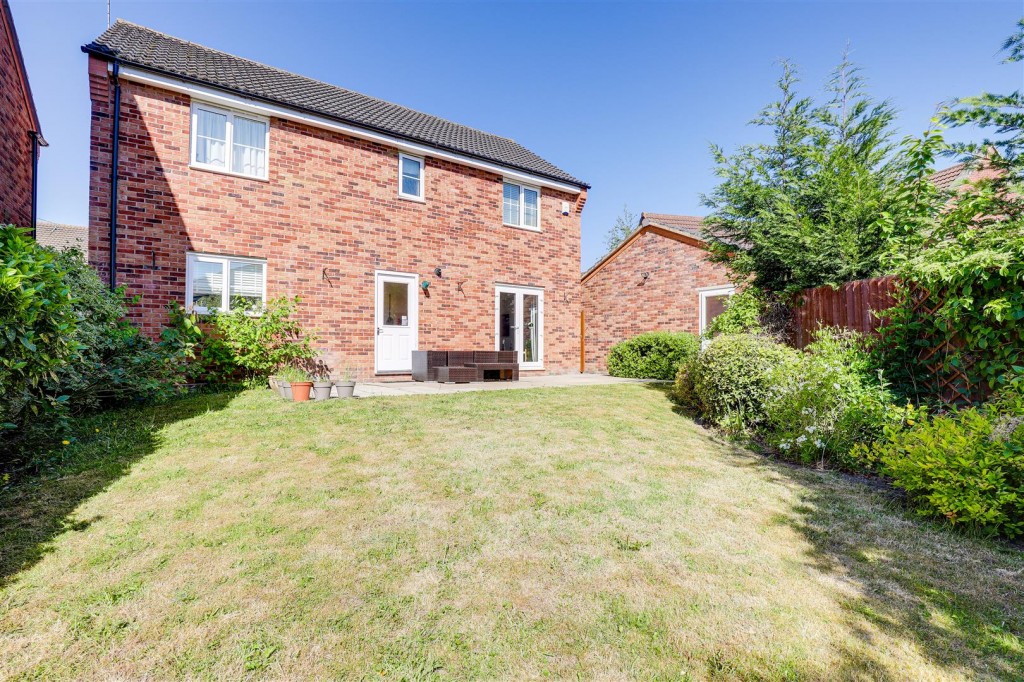 Axmouth Drive, Mapperley, Nottinghamshire, NG3 5SX
