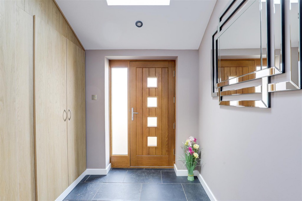 Crosslands Meadow, Colwick, Nottinghamshire, NG4 2DJ
