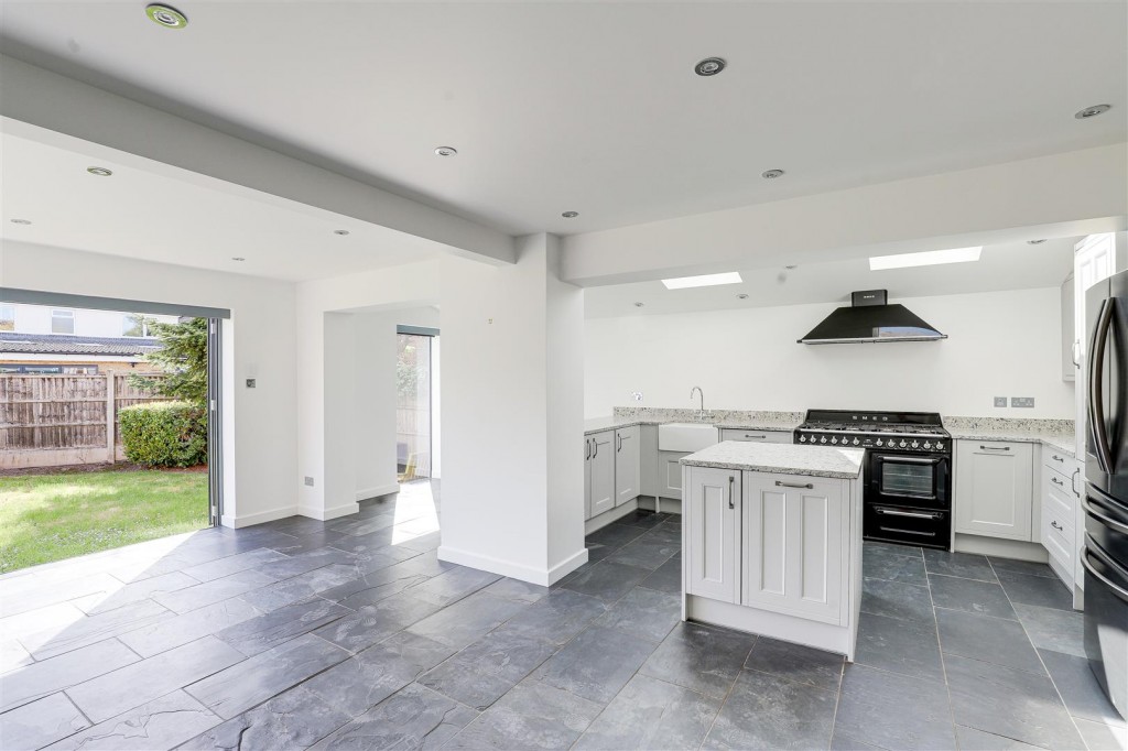 Crosslands Meadow, Colwick, Nottinghamshire, NG4 2DJ