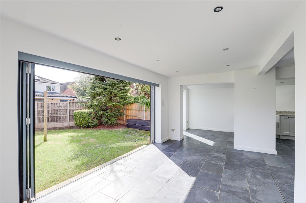 Crosslands Meadow, Colwick, Nottinghamshire, NG4 2DJ